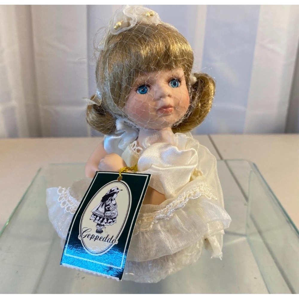Geppeddo Porcelain Baby Doll Blonde Hair Blue Eyes White Lace Ruffle Dress Veil